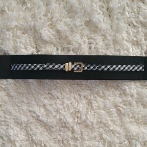 White House Black Market Black and White Belt ‐NWOT
